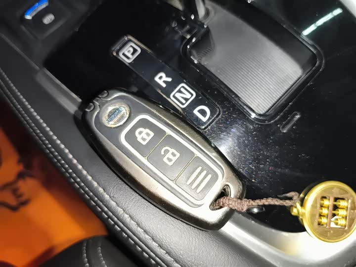 Фото 9 - Nissan X-Trail