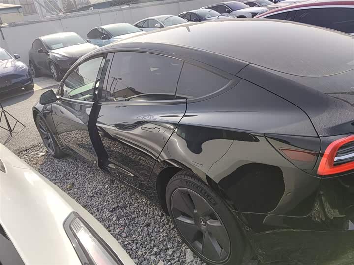 Фото 5 - Tesla Model 3