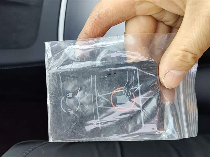 Фото 9 - Tesla Model 3