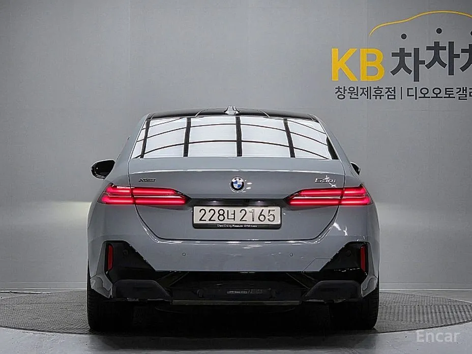 Фото 4 - BMW 5 Series