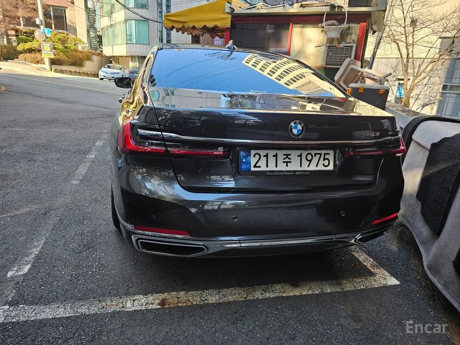 Фото 4 - BMW 7 Series