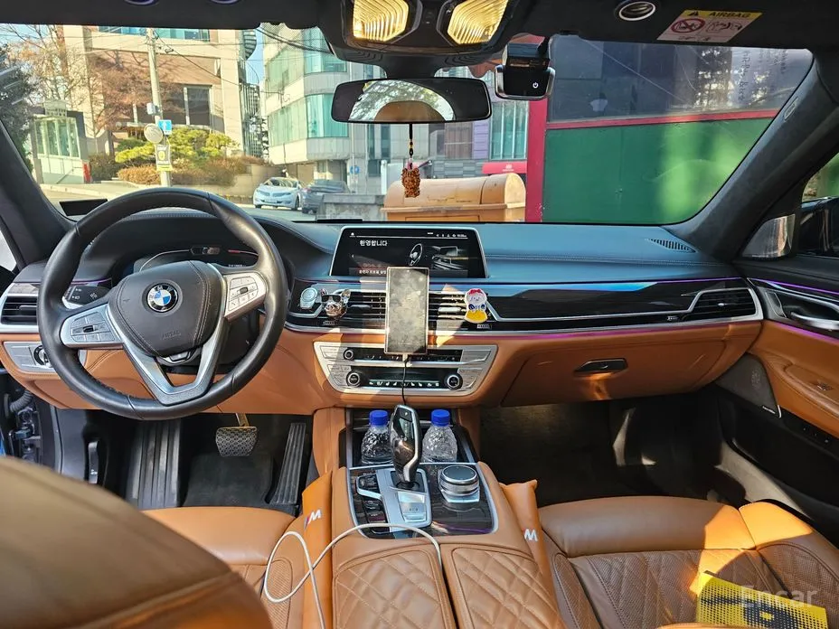 Фото 5 - BMW 7 Series