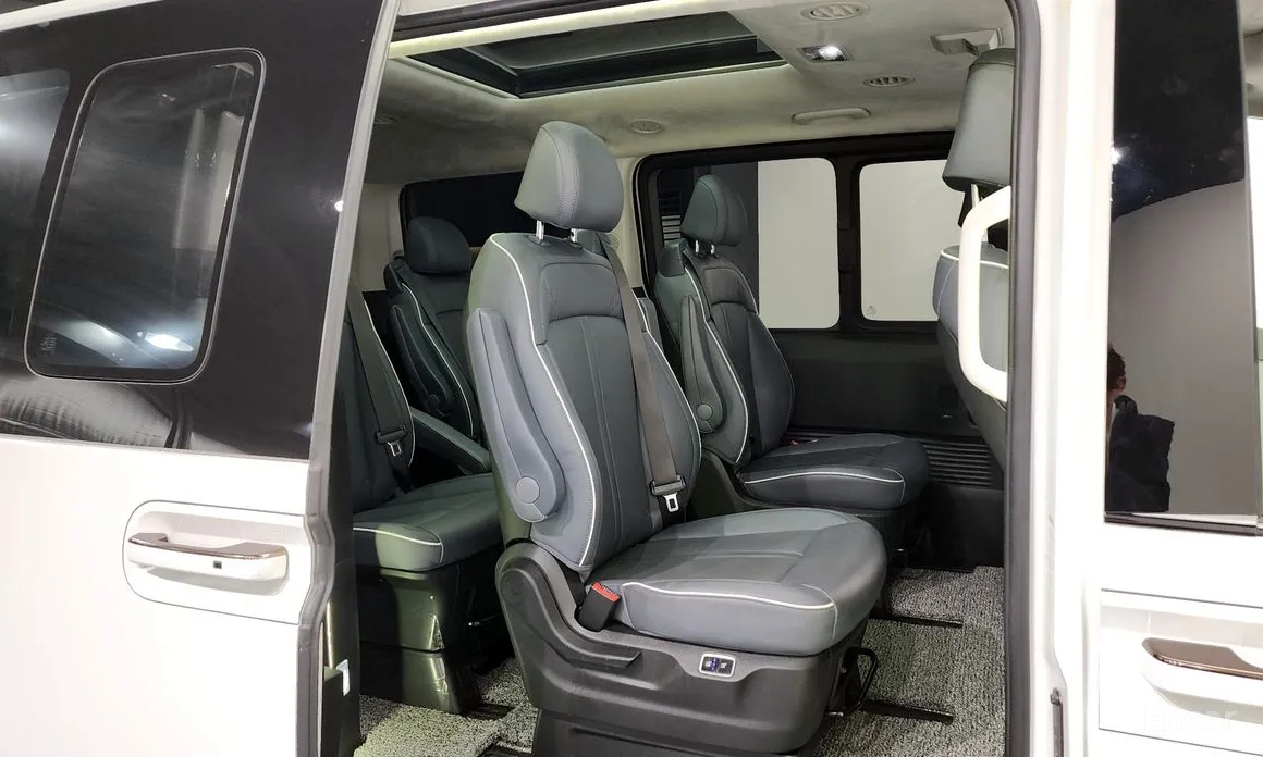 Фото 12 - Hyundai Staria