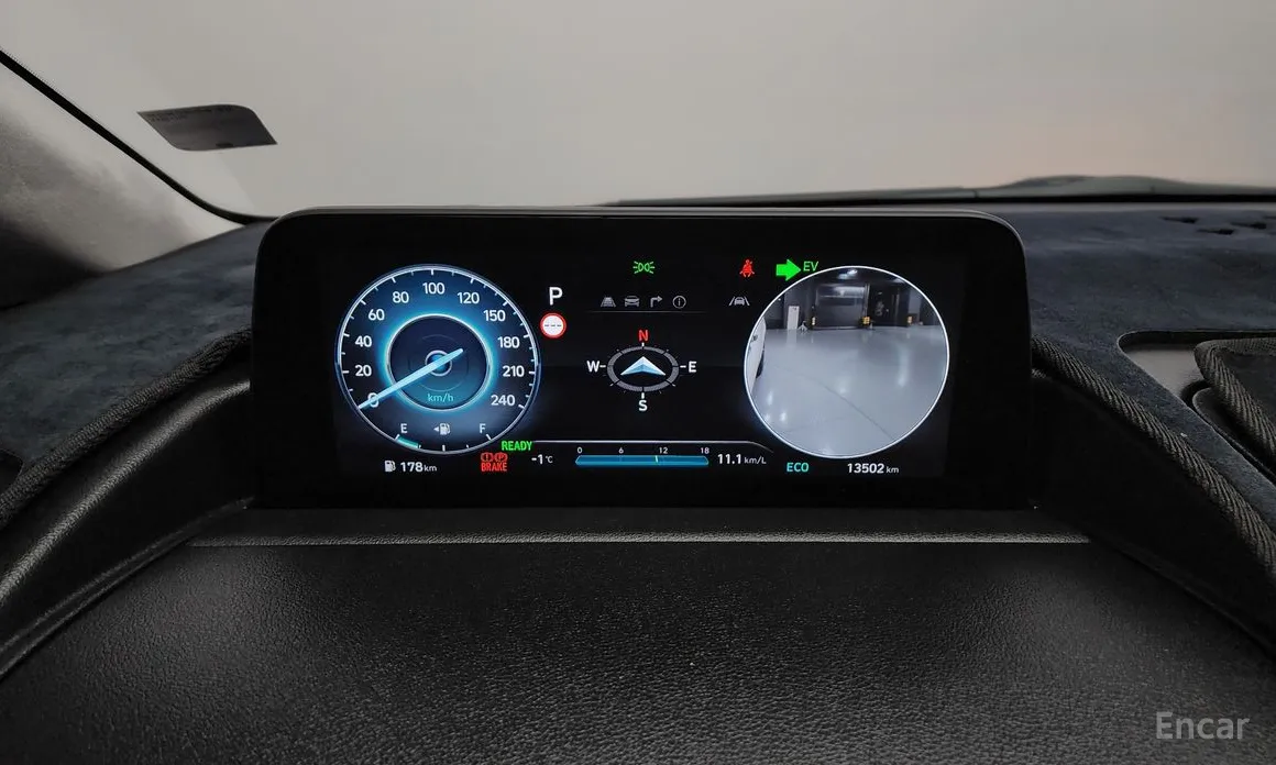 Фото 8 - Hyundai Staria