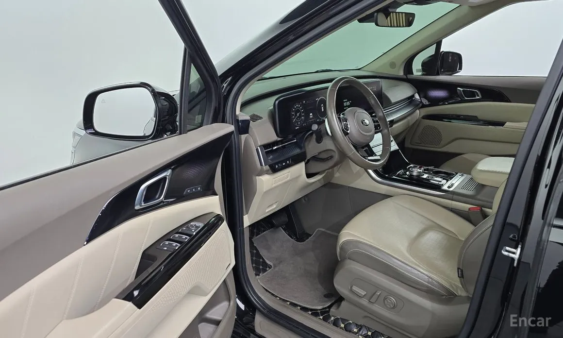 Фото 10 - Kia Carnival