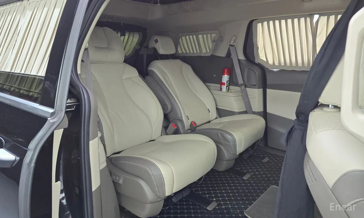 Фото 12 - Kia Carnival