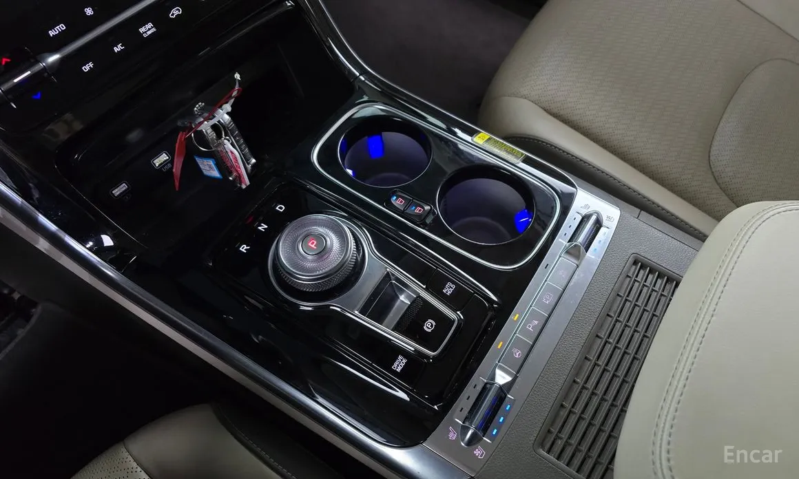 Фото 9 - Kia Carnival