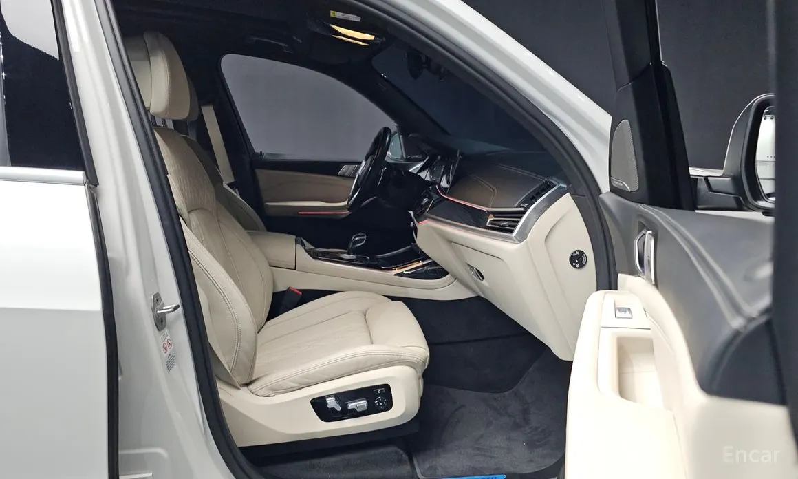 Фото 11 - BMW X7