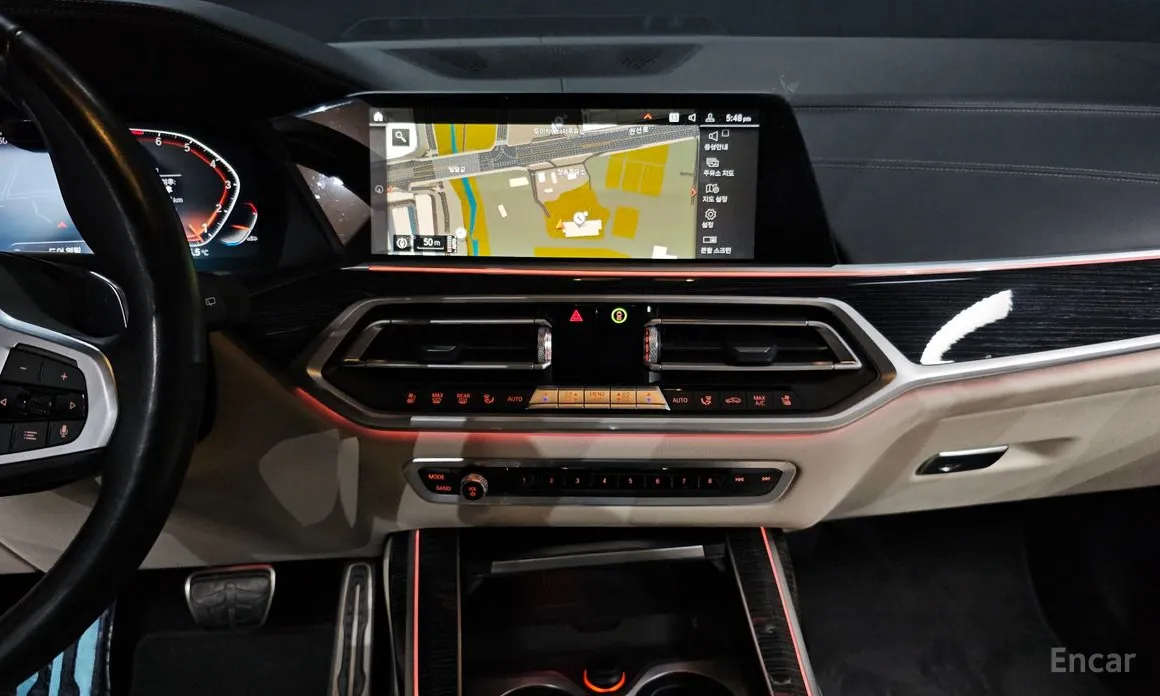 Фото 14 - BMW X7