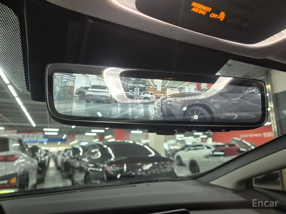 Фото 18 - Toyota Prius