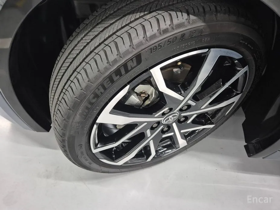 Фото 5 - Toyota Prius