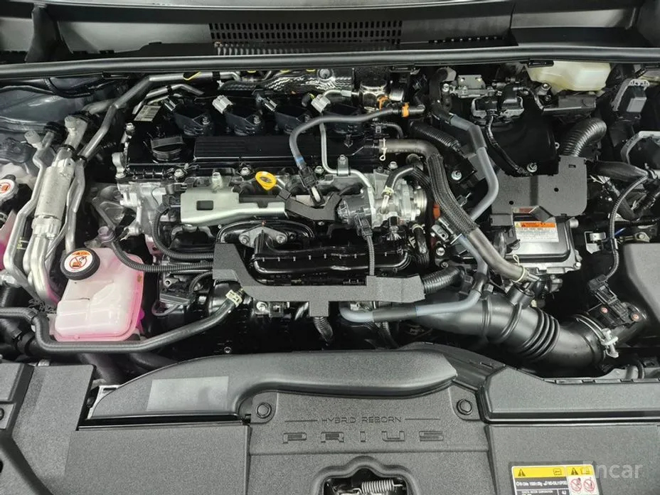 Фото 6 - Toyota Prius