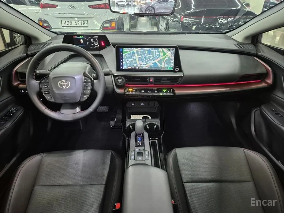 Фото 7 - Toyota Prius