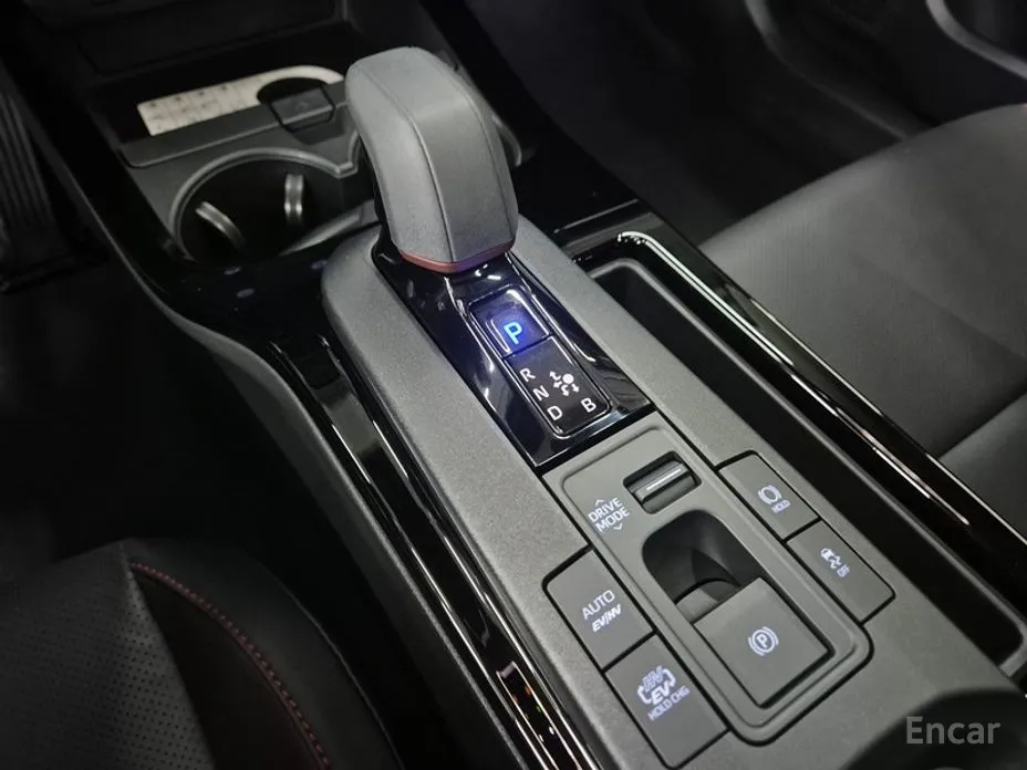 Фото 9 - Toyota Prius