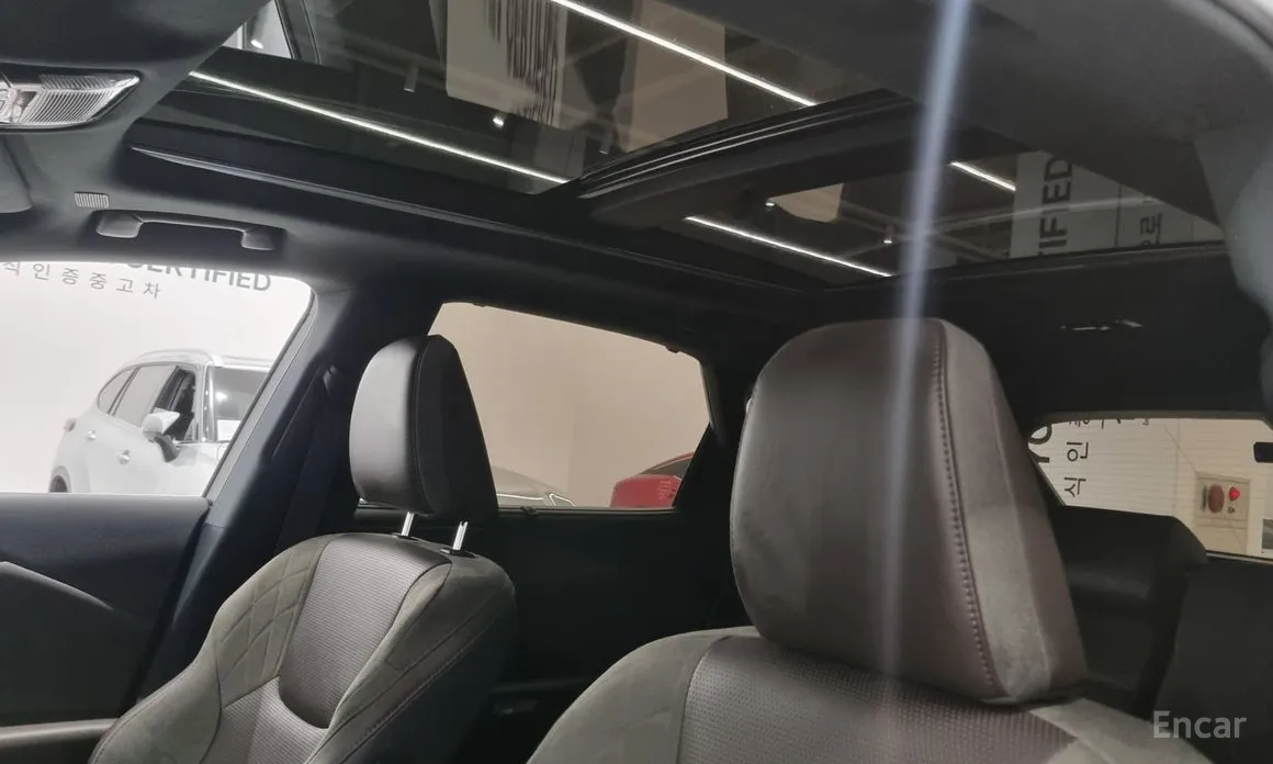 Фото 18 - Lexus RX