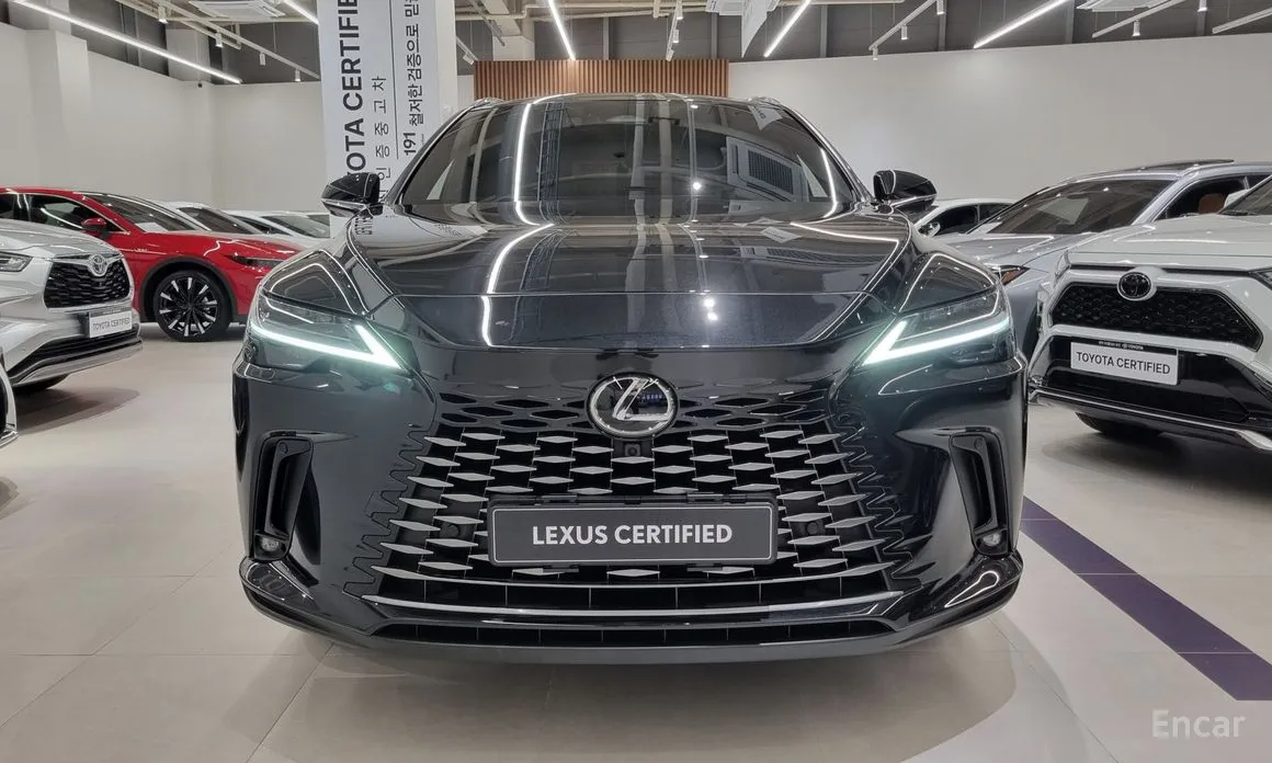 Фото 3 - Lexus RX