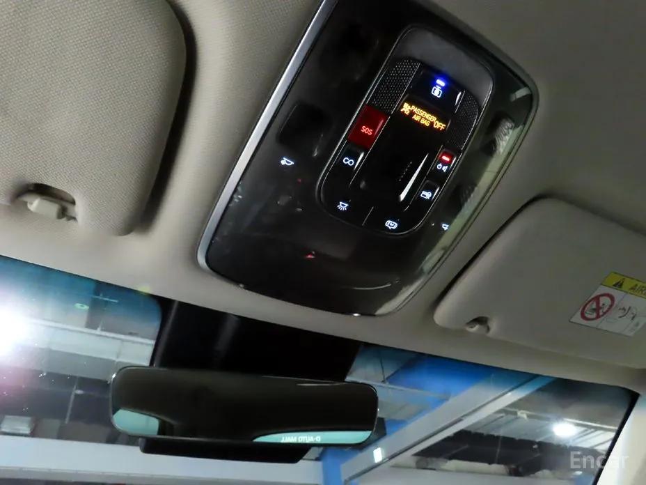 Photo 16 - Genesis GV70