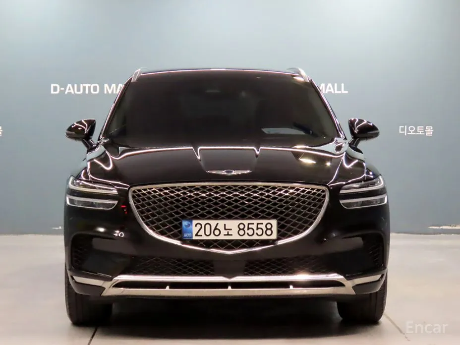 Photo 2 - Genesis GV70