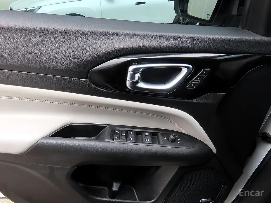 Фото 11 - Jeep Compass