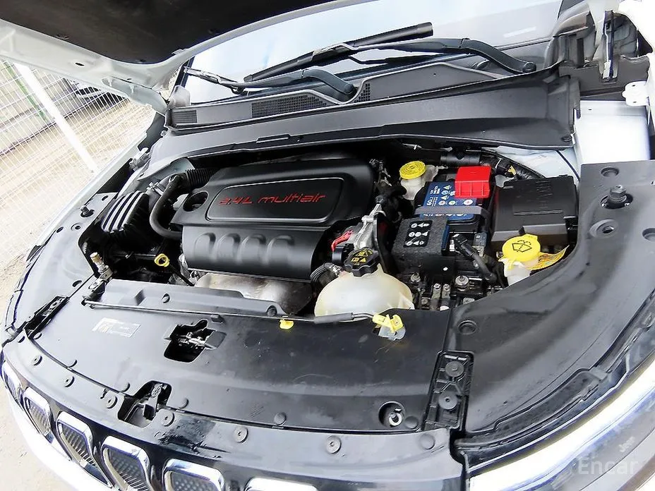 Фото 19 - Jeep Compass