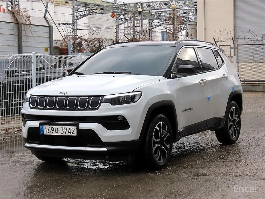 Фото 2 - Jeep Compass