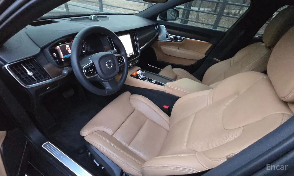 Фото 10 - Volvo S90