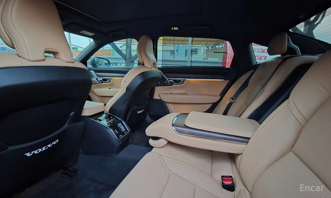 Фото 13 - Volvo S90