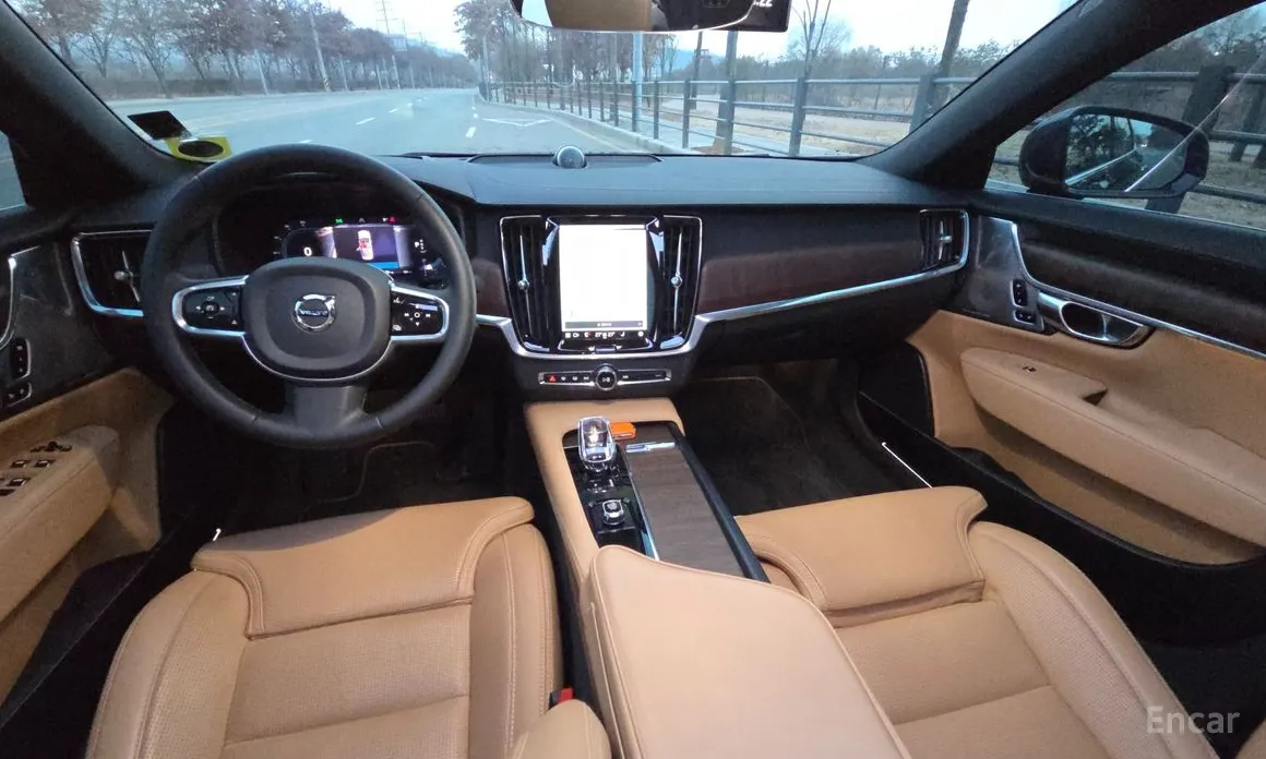 Фото 7 - Volvo S90