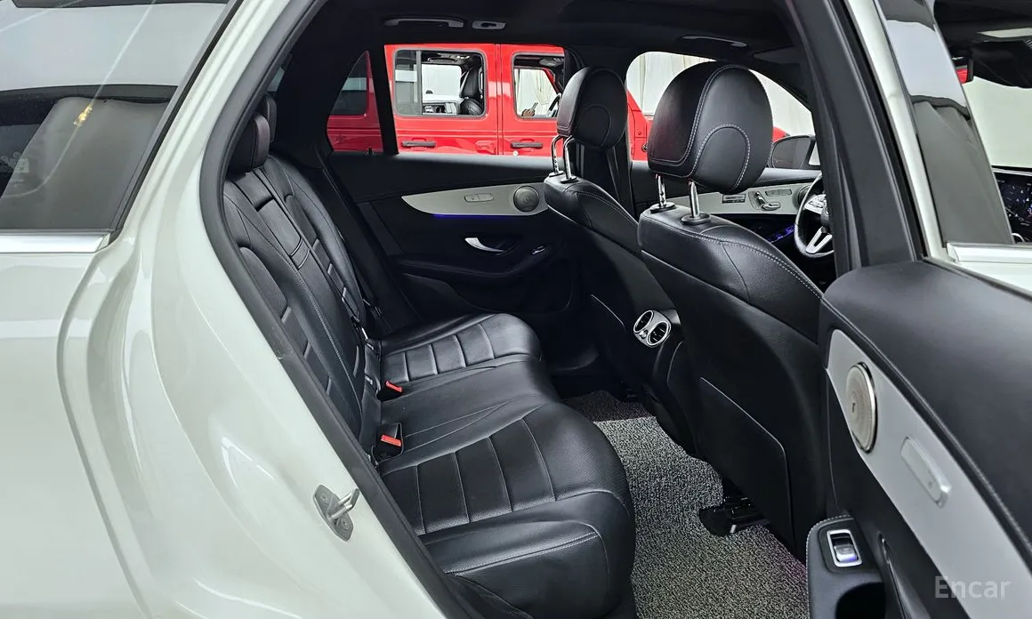 Фото 12 - Mercedes-Benz GLC-Class