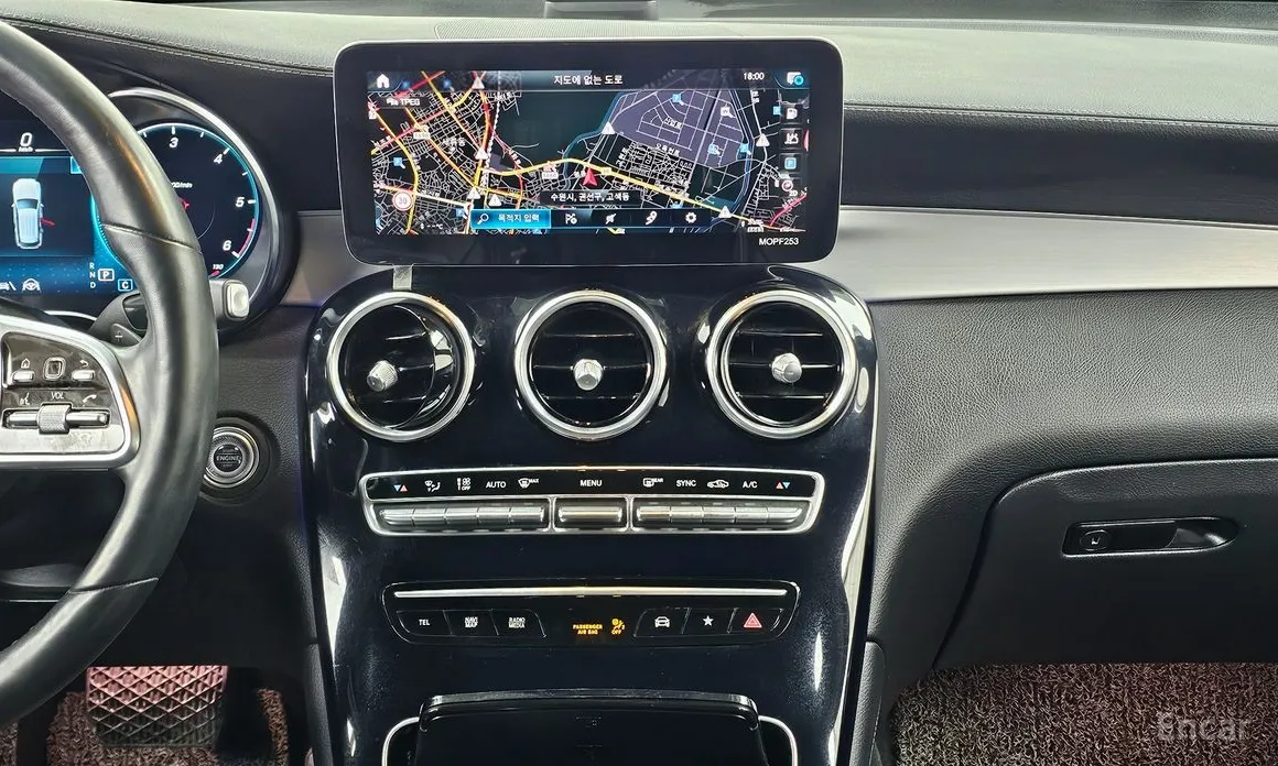 Фото 14 - Mercedes-Benz GLC-Class