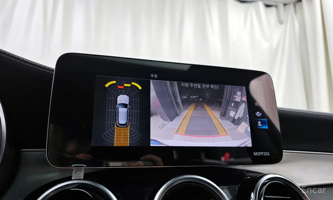 Фото 15 - Mercedes-Benz GLC-Class