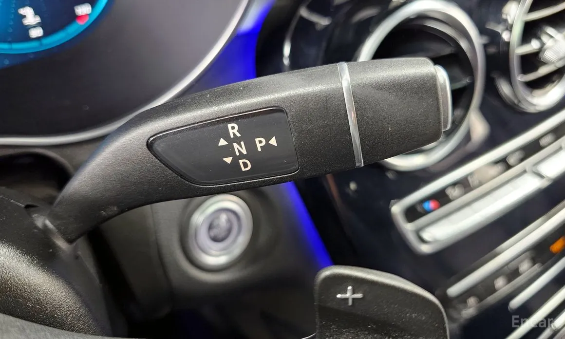 Фото 9 - Mercedes-Benz GLC-Class