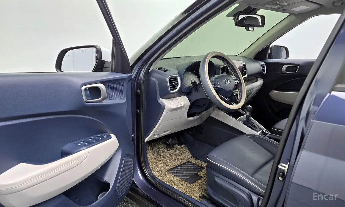 Фото 11 - Hyundai Venue