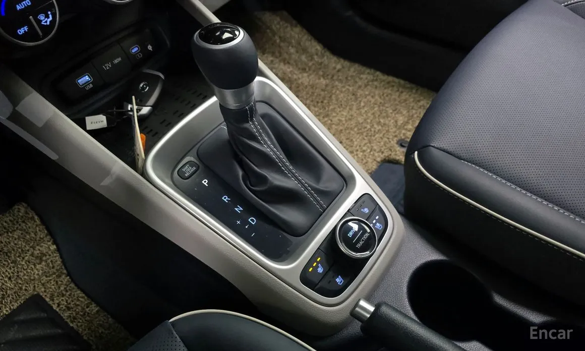 Фото 9 - Hyundai Venue