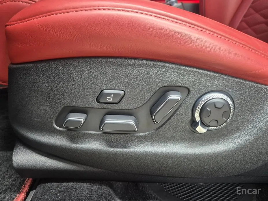 Фото 14 - Genesis GV80