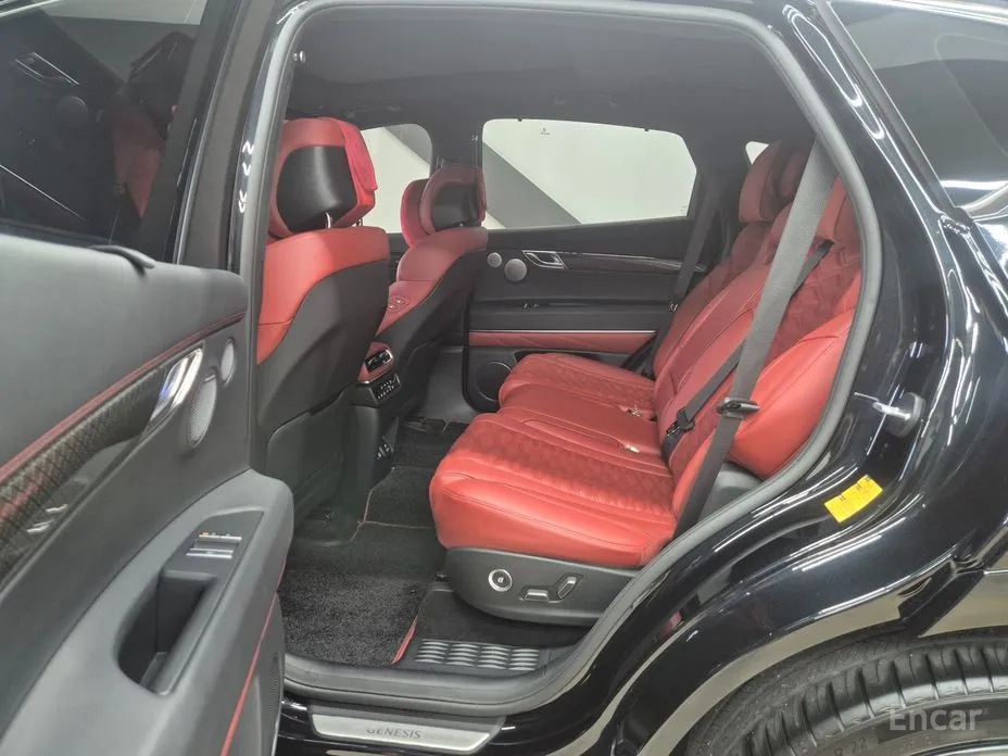 Фото 18 - Genesis GV80