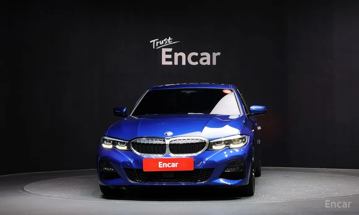 Photo 3 - BMW 3 Series