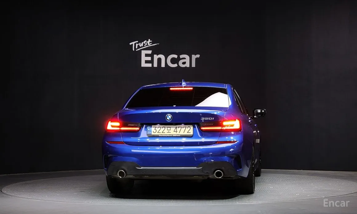 Photo 4 - BMW 3 Series