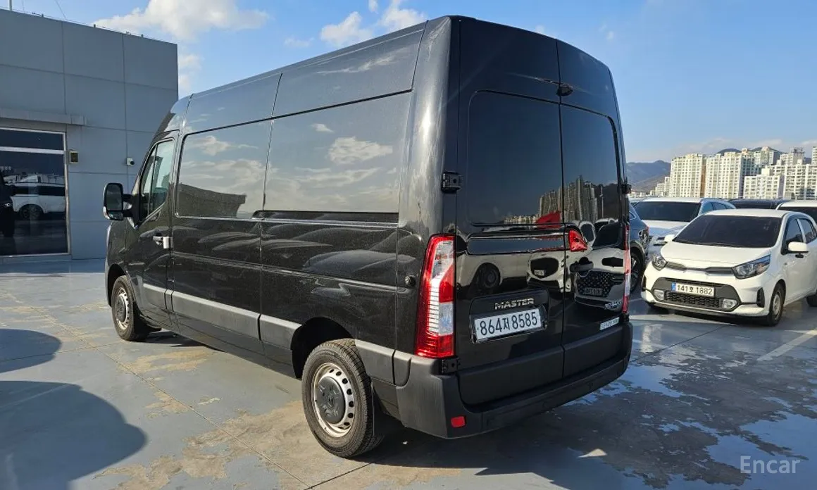 Фото 2 - Renault Master