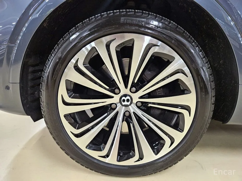 Фото 5 - Bentley Bentayga