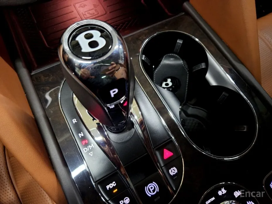 Фото 9 - Bentley Bentayga