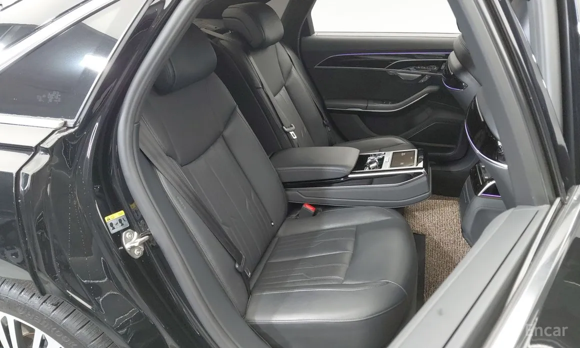 Фото 13 - Audi A8