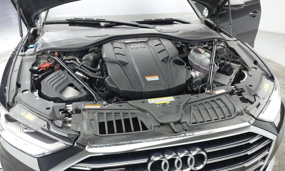 Фото 18 - Audi A8