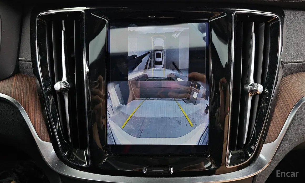 Фото 15 - Volvo S60