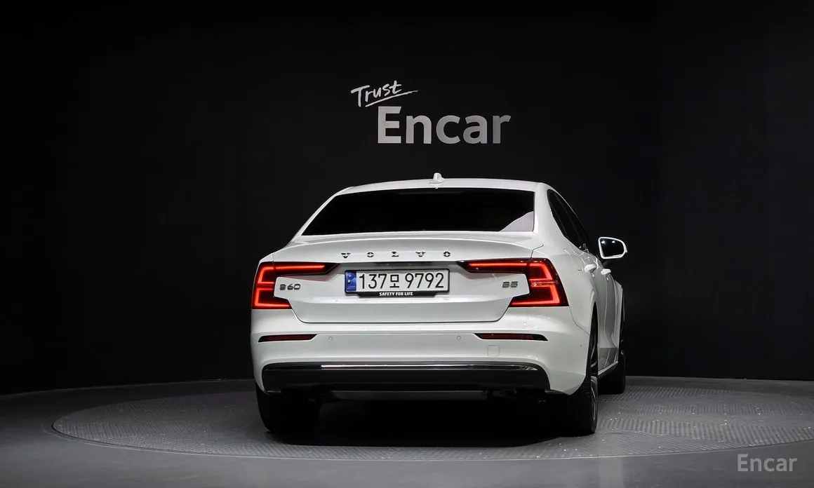 Фото 4 - Volvo S60