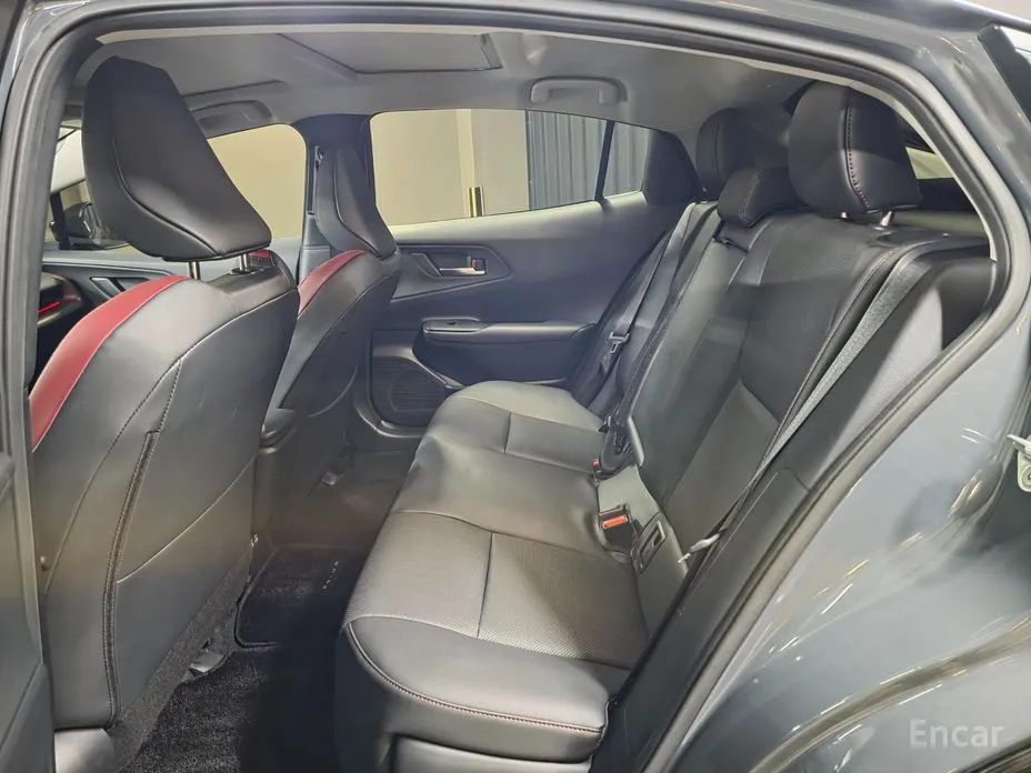 Фото 16 - Toyota Prius