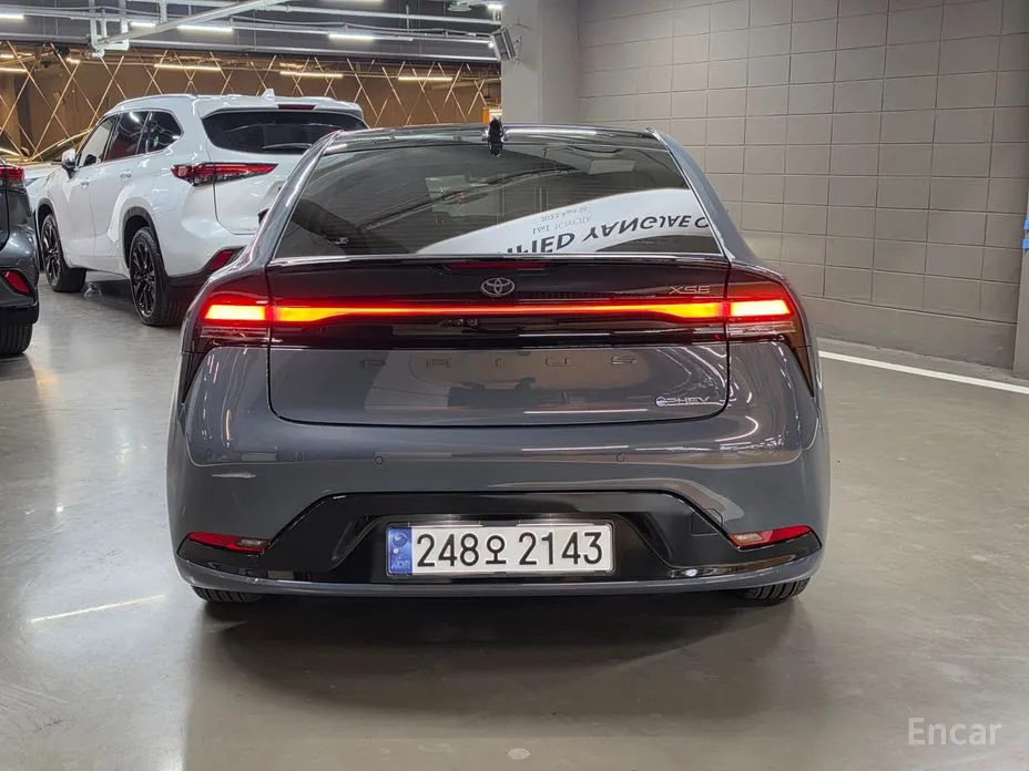 Фото 4 - Toyota Prius