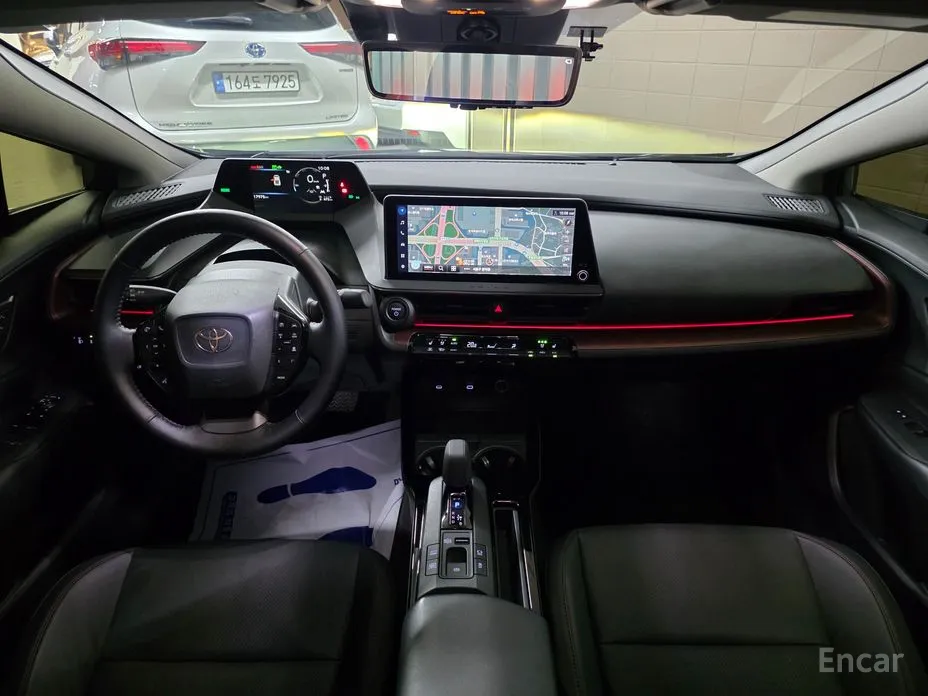 Фото 7 - Toyota Prius