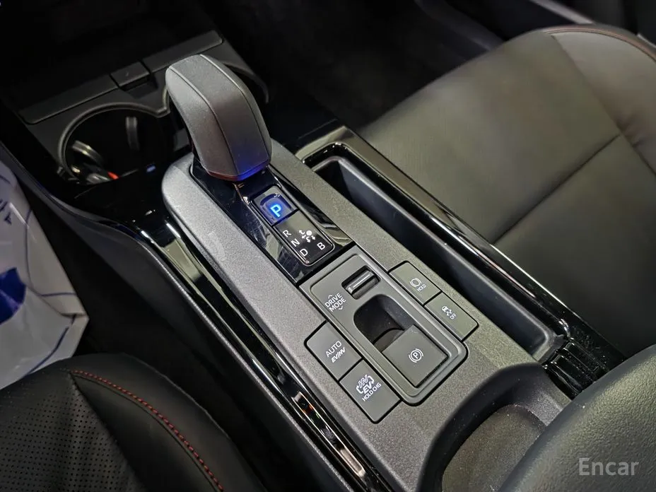 Фото 9 - Toyota Prius