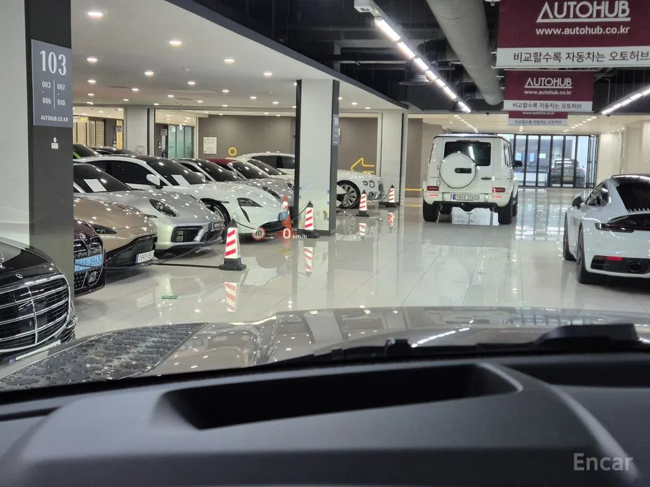 Фото 16 - Land Rover Defender